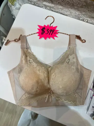 米色柔感蕾絲內衣